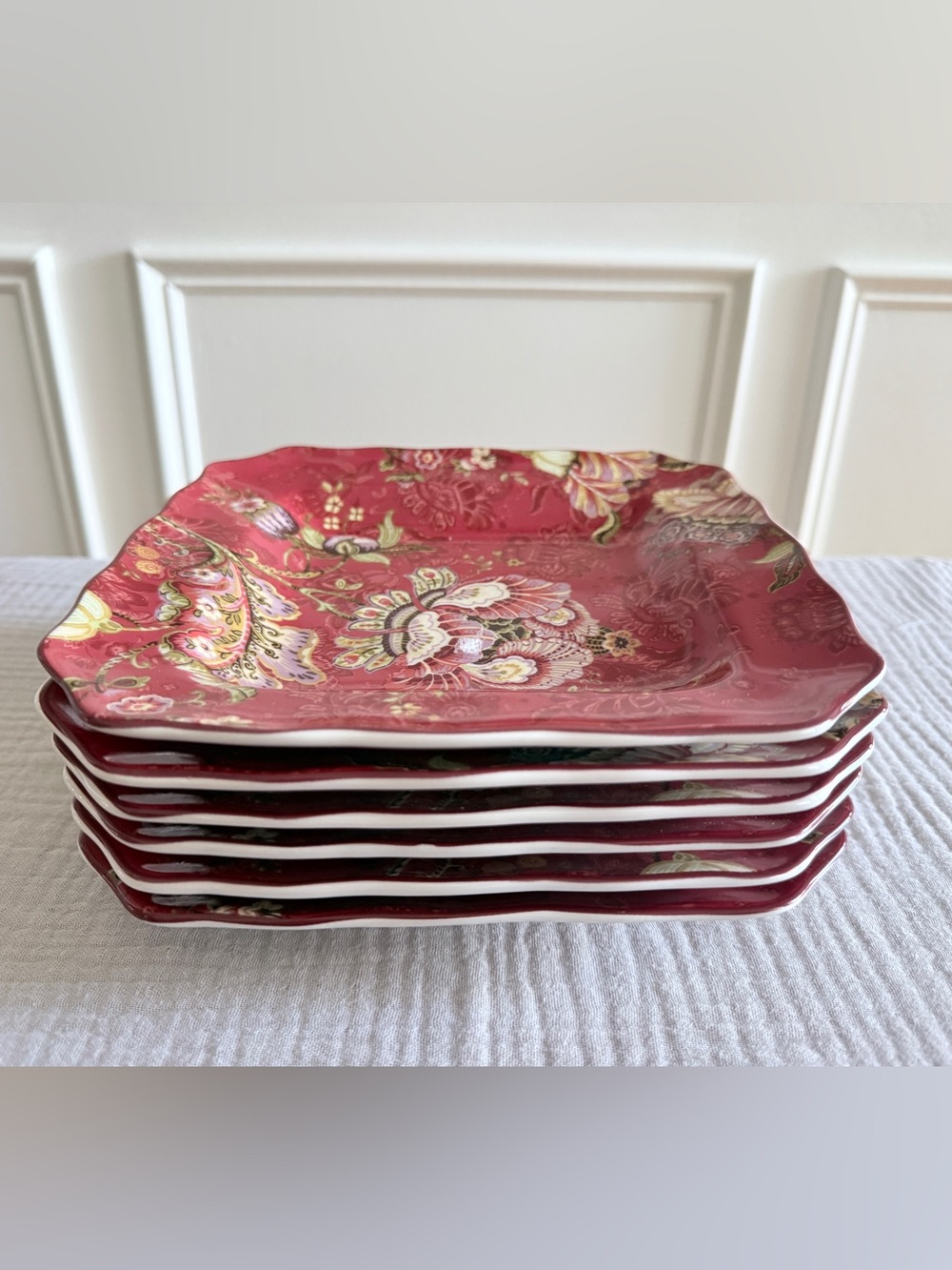Set of 6 222 Fifth Gabrielle Red Square Salad Plates 8.5"